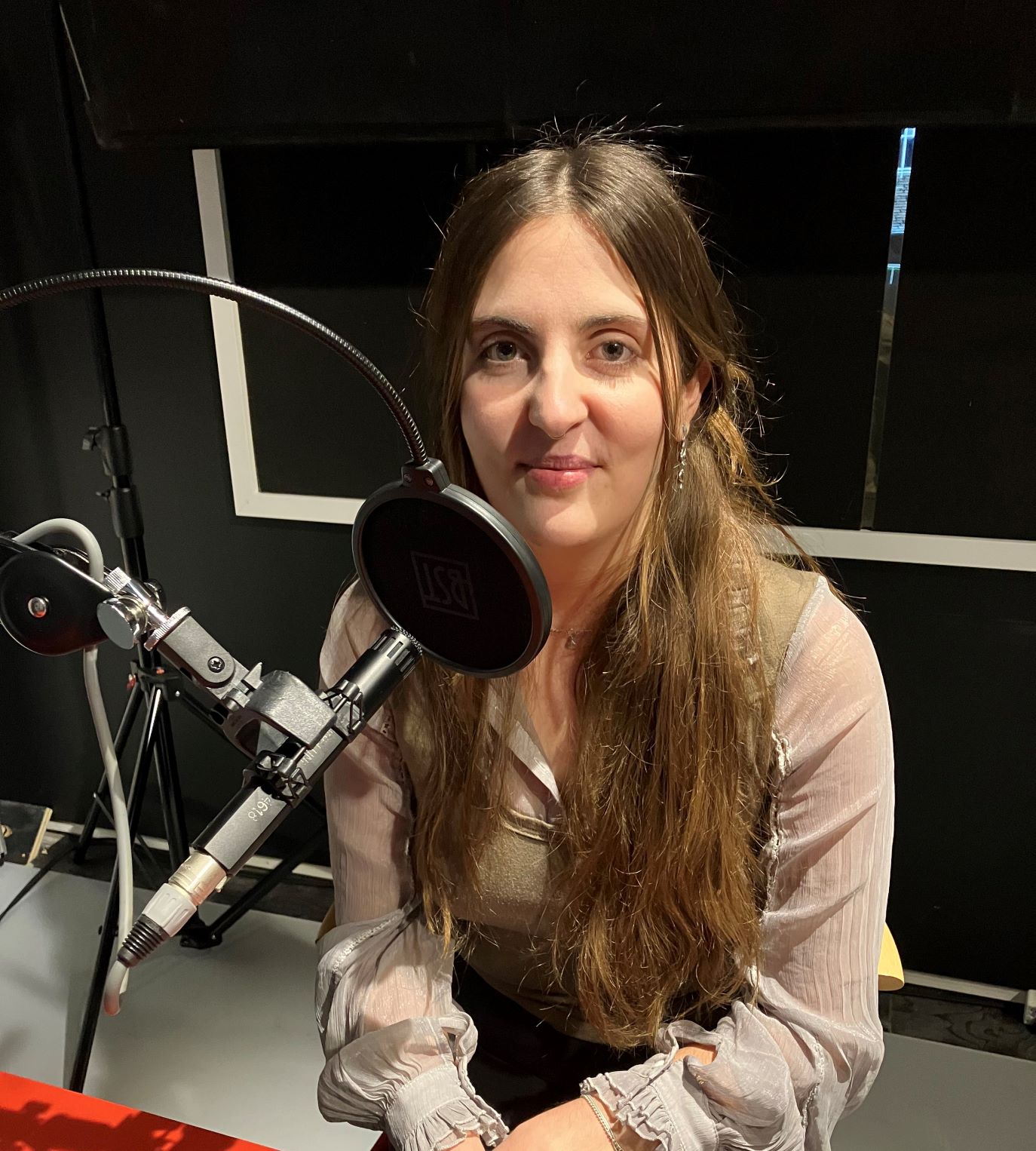 Hør podcast med Danna, der læser retorik