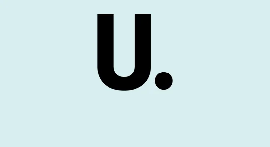 KU kalenderens logo, som forestiller bogstavet U på en blå baggrund